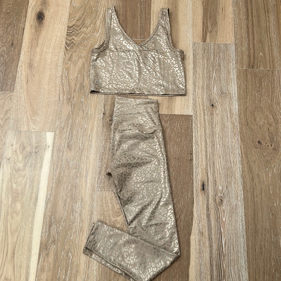 Beyond Yoga Pants & Jumpsuits Beyond Yoga Set In Gold Medium Top